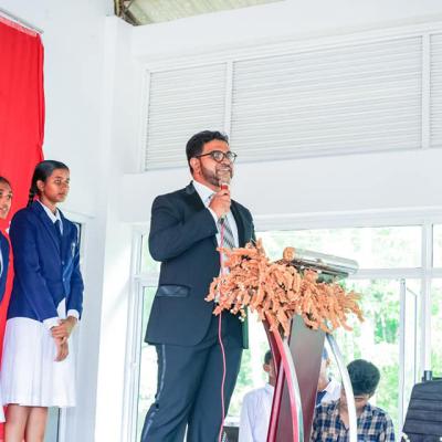 432753275 929993958917315 5623797115746390633 N